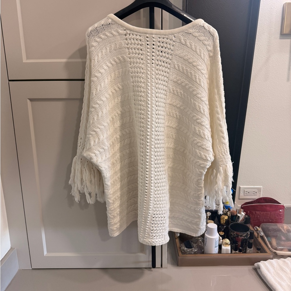 Cabi lightweight sweater - Picture 2 of 5